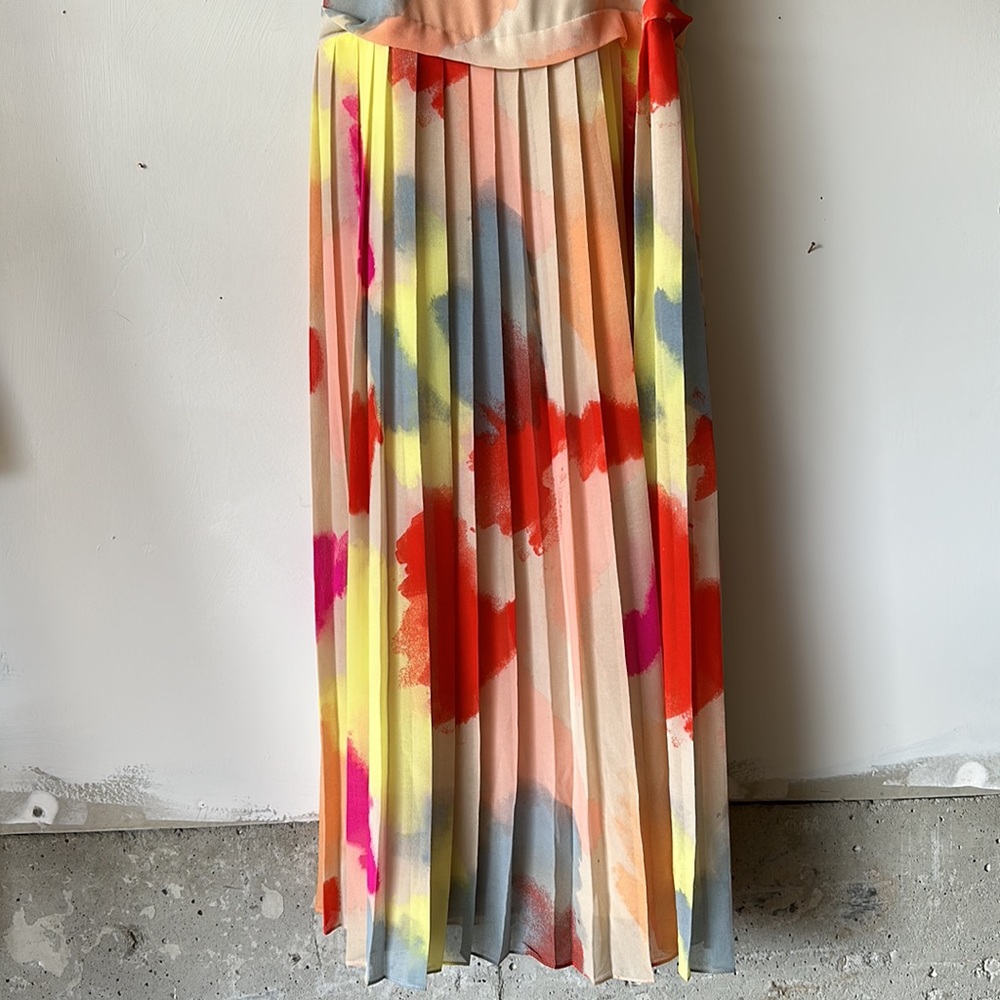 Dress - Picture 3 of 4